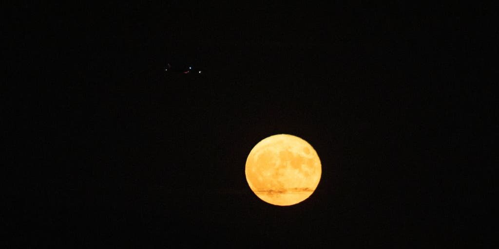 September skygazing guide: Saturn shines bright, Corn Moon and Autumnal equinox