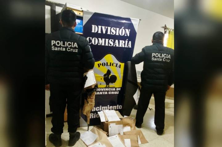 Allanamientos en Río Turbio por una causa de amenazas calificadas: secuestraron armas y celulares