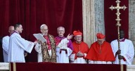 Papa León XIV descarta en su primera entrevista un cambio de postura de la Iglesia hacia los LGTBIQ+