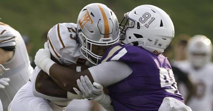 5 things learned in Frontier football week 2: Running like Landers; Where's the spark?