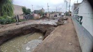 Socavón en Chimalhuacán impide que estudiantes de tres escuelas regresen a clases