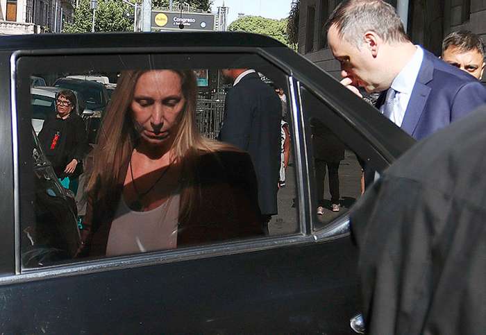 Por la crisis de las coimas se rompió el sistema de decisiones en la Casa Rosada