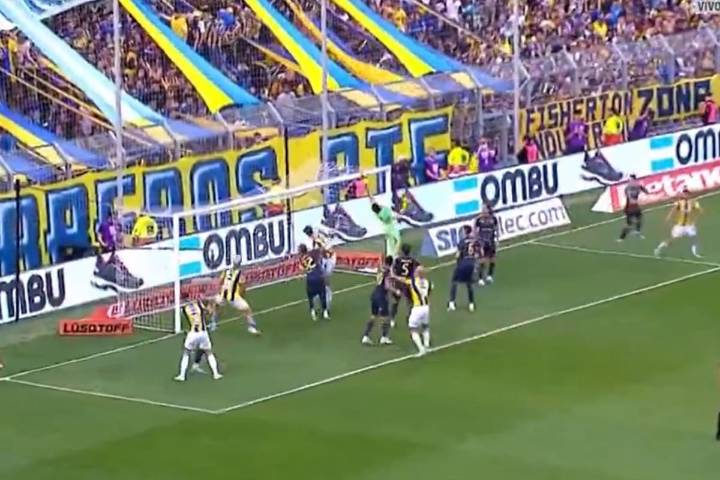 Un especialista. El golazo ¡olímpico! de Ángel Di María frente a Boca