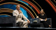 Kevin Costner inspira a becarios en México Siglo XXI con un mensaje de autenticidad y perseverancia