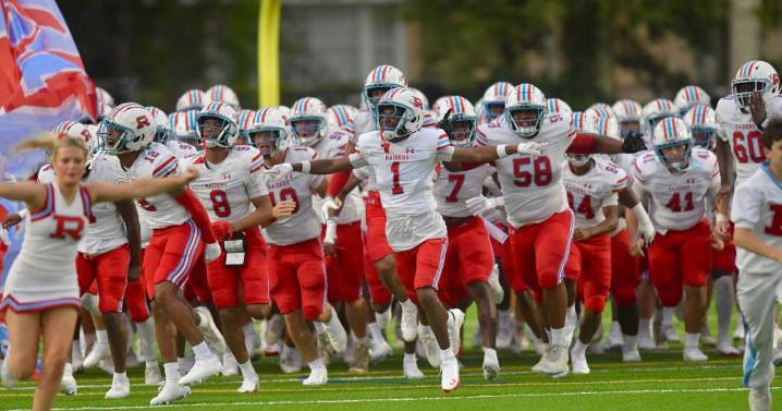 Live: High school football scores in the New Orleans area for Week 2 of the 2025 season