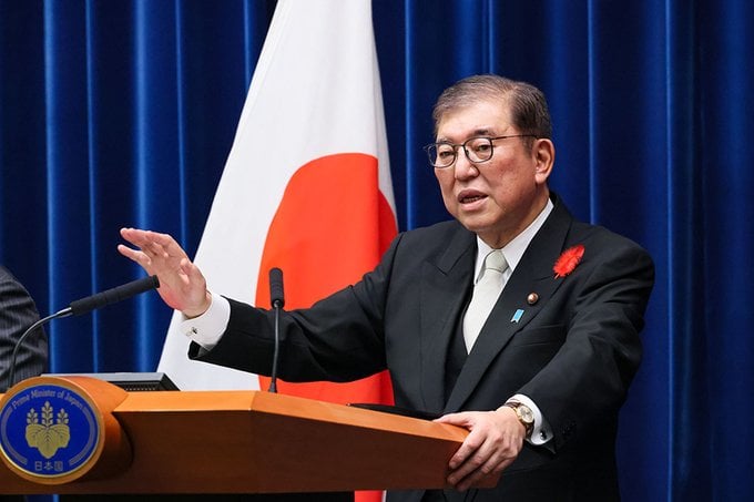 Crisis política en Japón tras renuncia de primer ministro