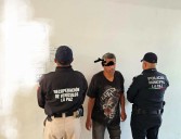 ROBAN CELULARES A DOS JOVENCITAS; LES CAE LA MUNICIPAL Y DETIENEN A UN HAMPÓN