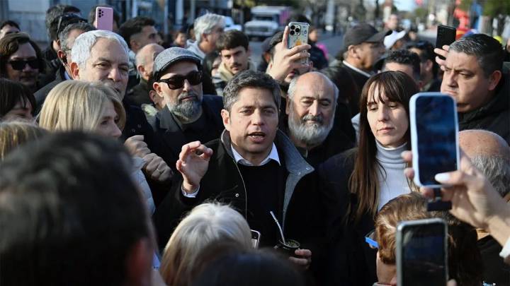 Kicillof cerró la campaña electoral bonaerense: "Milei le puso una latita al país para venderlo"