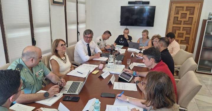 El Gobierno acusa al alcalde de Puente Genil crear “una alarma innecesaria” tras el último tiroteo