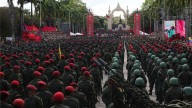 Maduro refuerza presencia militar en frontera con Colombia y despliega 25.000 efectivos