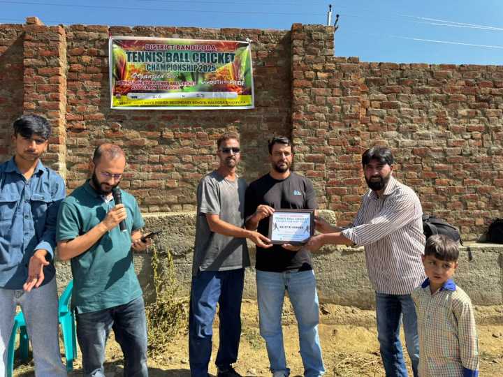 Closing Ceremony of Bandipora Tennis Ball Cricket Championship Held with Enthusiasm
