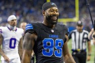 Deadspin | Eagles sign veteran pass rusher Za’Darius Smith