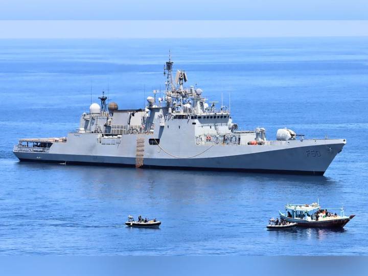 Navy shows rescue prowess in 40-nation South China Sea drill