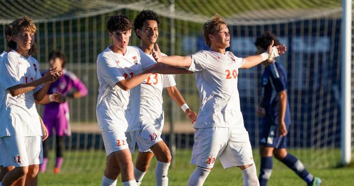 Ryan Maveus provides biggest blast in Oswego’s 2-0 rivalry win over Oswego East – Shaw Local