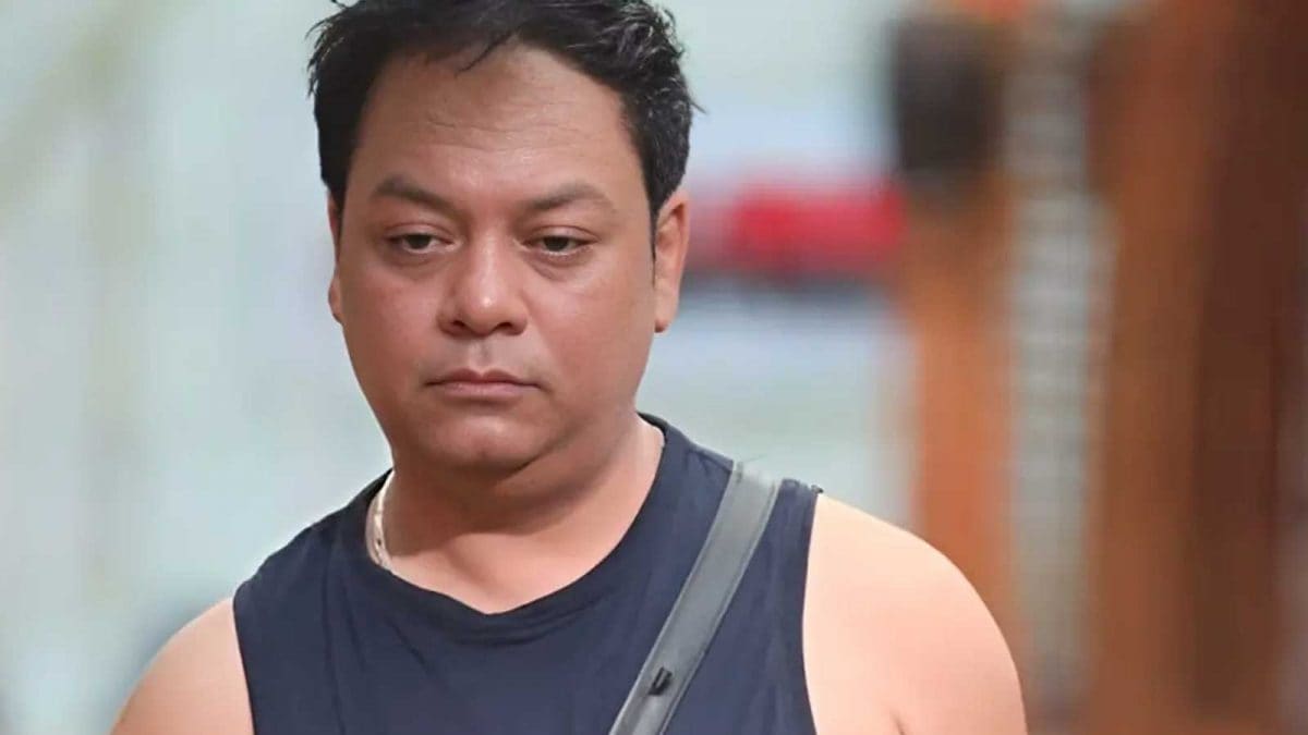 ‘Day By Day You Are Growing’: Salman Khan Is Happy With Zeishan Quadri On Bigg Boss 19