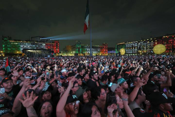 Vibra el Zócalo de CDMX con Residente
