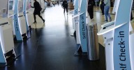 Un detenido en Reino Unido por el presunto ciberataque que afectó a aeropuertos europeos