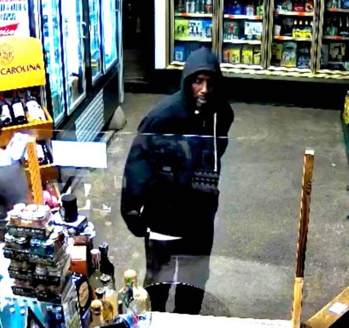Police seeking suspect in convenience store robbery in New London