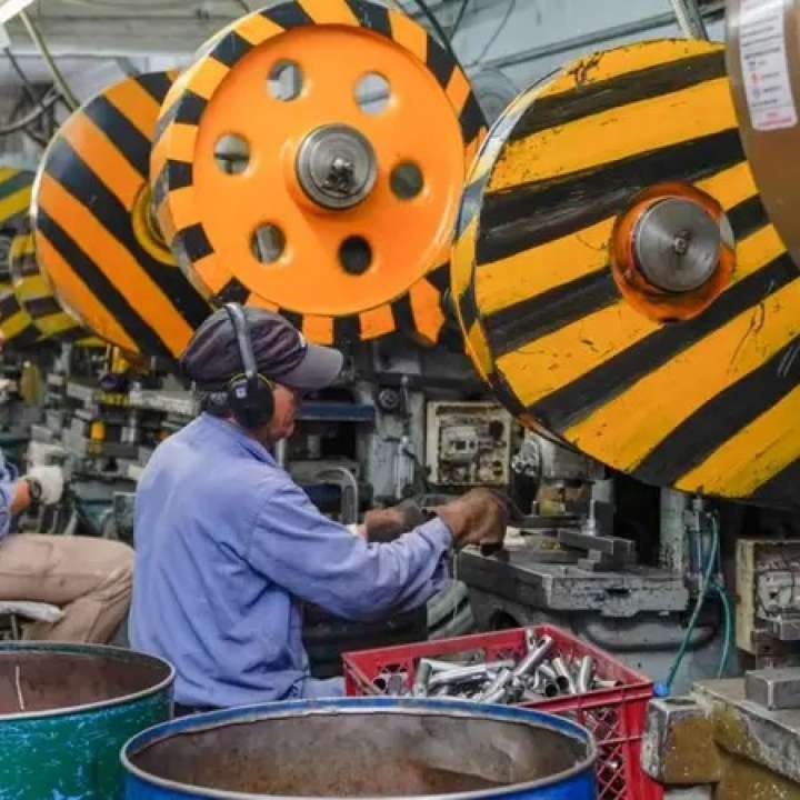Se desplomaron la actividad y la inversión, y temen por los créditos impagos