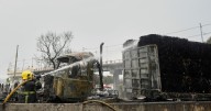 4 muertos y 90 heridos tras explotar un camión de gas en México