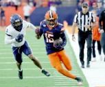 After receiving NFL Hall of Famer’s gloves, Syracuse football’s Darrell Gill Jr. wins ACC receiver of the Week