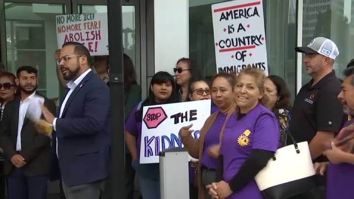 San José busca prohibir que agentes de ICE usen cubiertas faciales