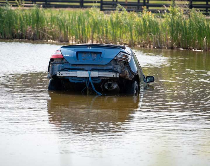 Remember SWOC: RCMP provide vehicle submersion survival tips