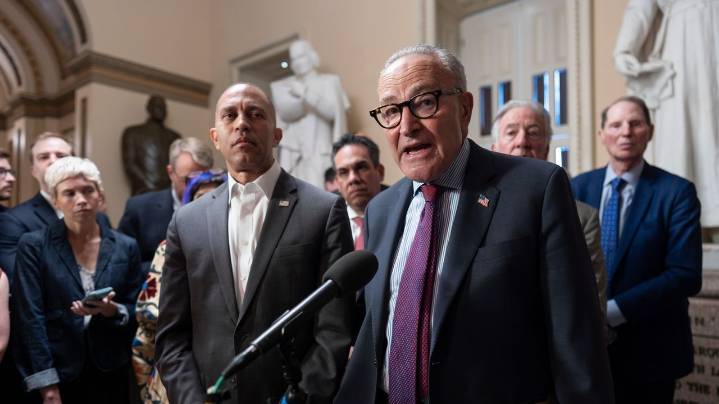 A look at previous government shutdowns and how they ended