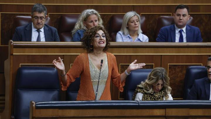 El Gobierno ve “desesperado” a un PP que le acusa de “corrupción y prostitución”