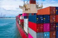Armada Nacional mantiene resguardo de la actividad comercial marítima