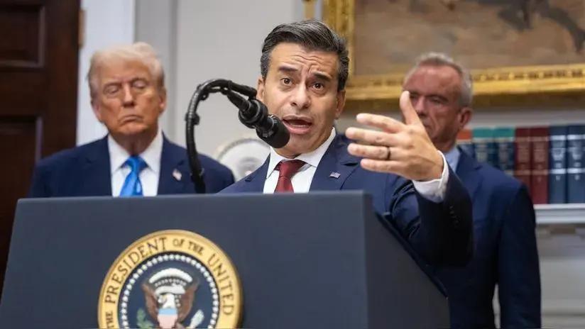 Tras vincular al paracetamol con el autismo, Trump aprueba la leucovorina para tratamiento: ¿qué se sabe de este medicamento?