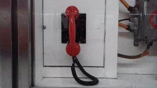 Teléfono rojo