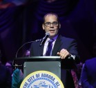 Aurora fiber network nearly $1 million in debt, mayor says