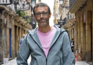 Novela negra, no policíaca, y con un hombre como protagonista «por primera vez»