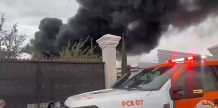 Reportan incendio en fábrica de aceites en Apodaca, Nuevo León; se desconoce si hay lesionados