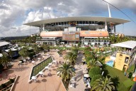 Amazon Broadcasters Point to Major Flaw In Dolphins’ $500M Stadium as Patriots Battle Nature Miami's Week 2 clash against the Patriots give the Dolphins an edge, and Amazon's broadcasters are making i