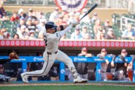 MLB roundup: Despite loss, Brewers rewarded with NL Central crown