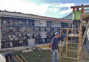 Los Corrales amplía el único cementerio municipal con 48 nuevos nichos