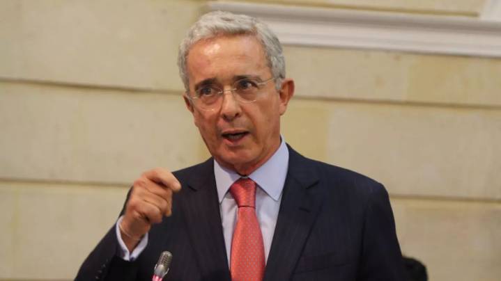 Consejo de Estado admite demanda contra cargos creados para revisar apelación de Uribe