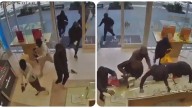 Robo de película: impactante video muestra hombres enmascarados asaltando una joyería en California. El botín asciende al millón de dólares