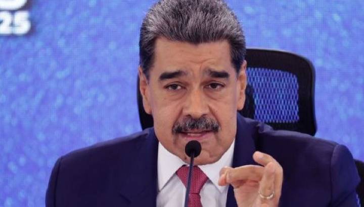 Maduro dice que Venezuela tiene más apoyo internacional tras la "amenaza militar" de EE.UU.