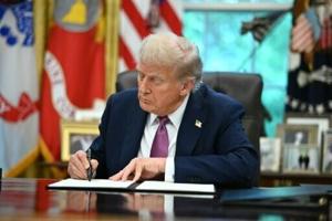 Trump escalates crackdown threats with Chicago ‘war’ warning