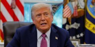 Trump advirtió que aviones venezolanos “serán derribados” si amenazan a fuerzas de Estados Unidos en el Caribe
