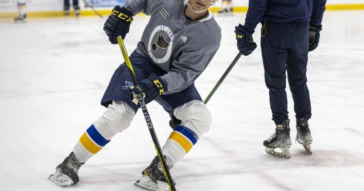 Blues make first round of cuts by sending players back to juniors