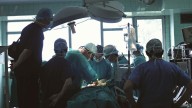Condenada una clínica de Sevilla a pagar 389.000 euros a los familiares de un paciente que murió tras una reducción de estómago