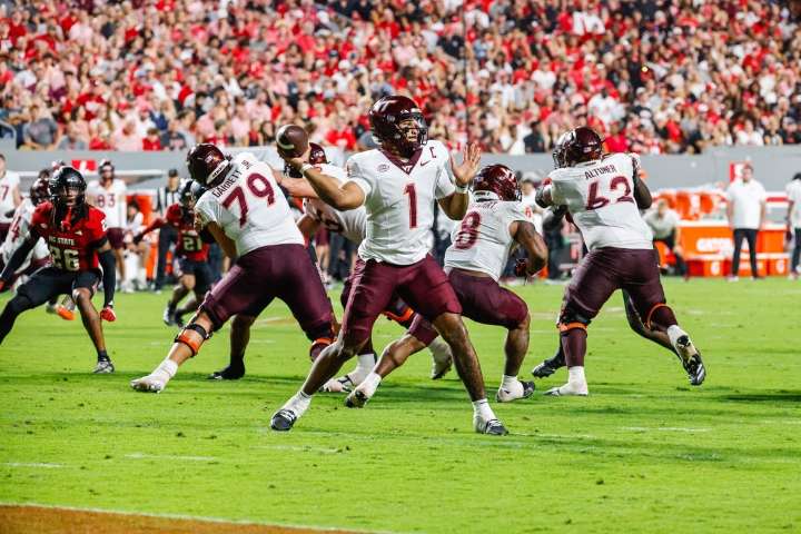 Deadspin | Terion Stewart rushes for 174 yards, Virginia Tech beats NC State