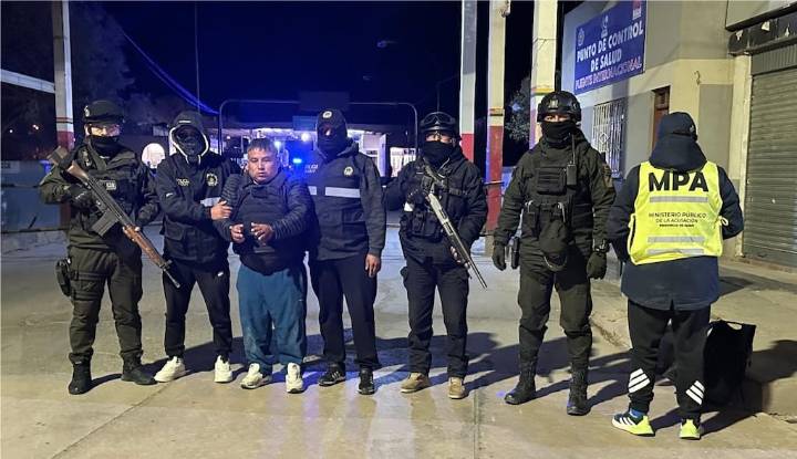 Alojaron en La Quiaca al hombre que fue detenido en Bolivia por el triple femicidio de Florencio Varela