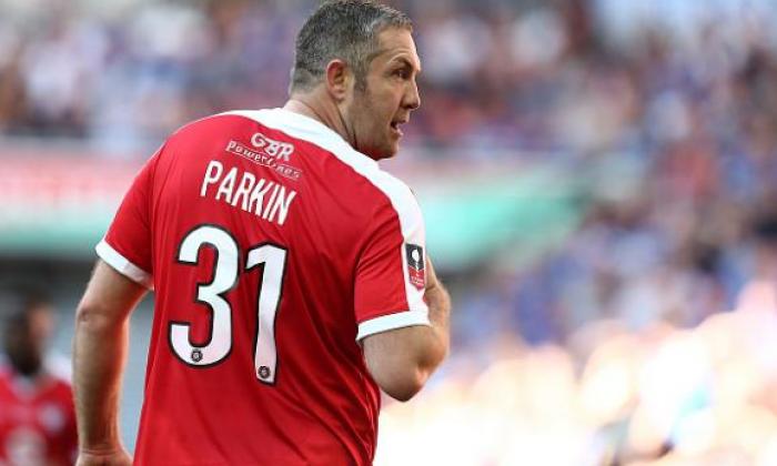 Ex-EFL striker retires from second sport after admitting he's 'crap'