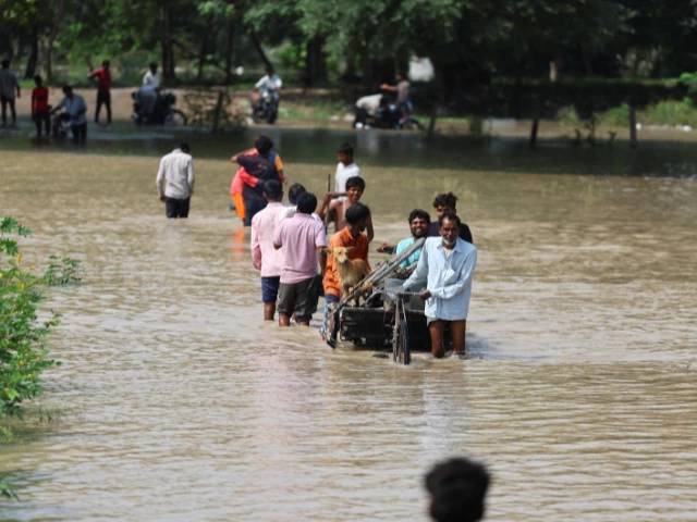 Heavy rain lashes northern India, Yamuna river breaches danger mark in Delhi