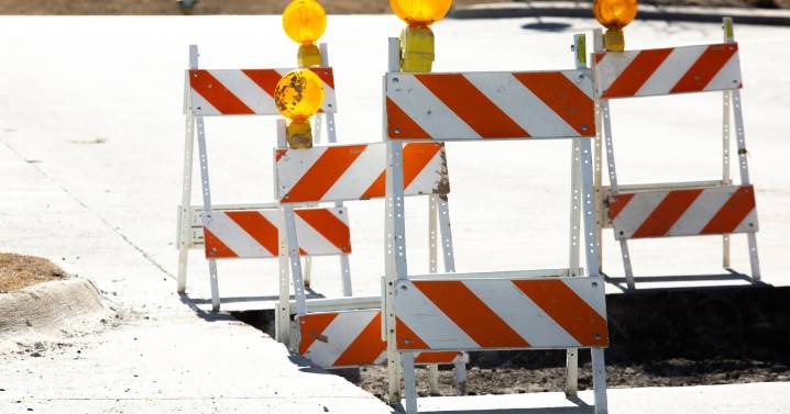 Two Green Bay road closures announced, no detours posted